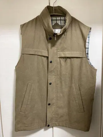 [ Aquascutum ] 베이지 노카라 베스트 L