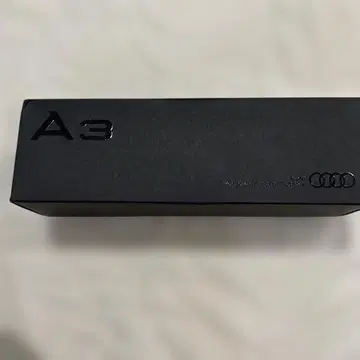 Audi A3 미니카와 엠블럼 세트