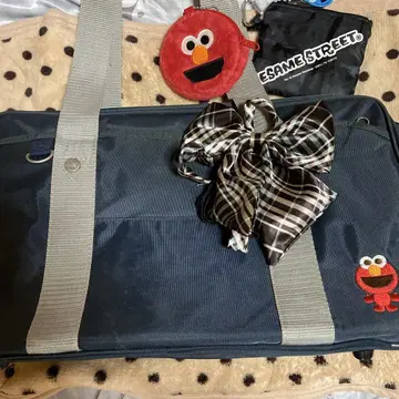 엘모 자수 네이비 백