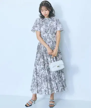 마룬 플리츠 디자인 플레어 소매 원피스 5L