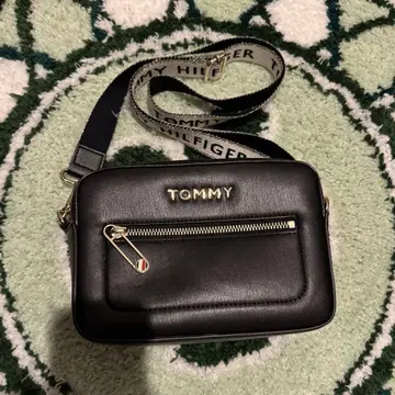 타미힐피거 TOMMY HILFIGER 숄더백