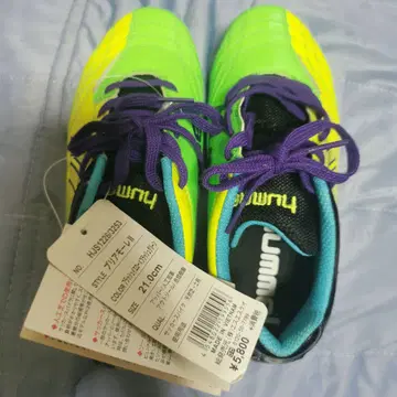 새상품 hummel 축구 신발 스파이크 21.0cm 형광 그린