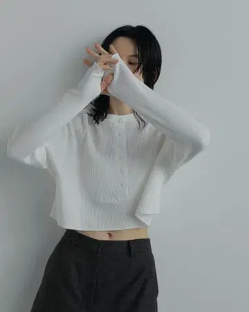 [ 미사용 새상품 ] anuke Waffle Henley Tops