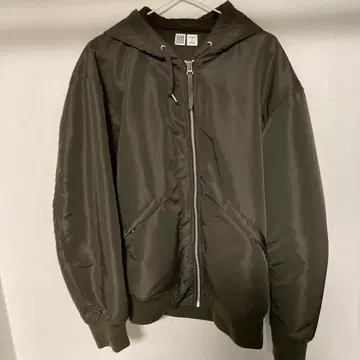 UNIQLO U MA1 밀리터리 후디드 블루종 카키