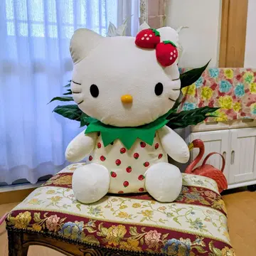 헬로키티 딸기 빅 봉제 인형