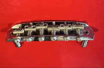 JAZZMASTER 브릿지