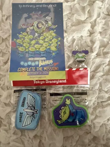 도쿄 디즈니랜드 버즈 라이트이어 핀 배지 등 3종 세트