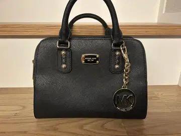 MICHAEL KORS 블랙 숄더백