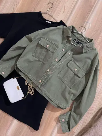 ZARA 크롭 자켓 올리브 그린 L 사이즈