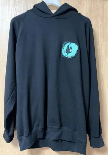 GroundY x 하츠네 미쿠 후드티