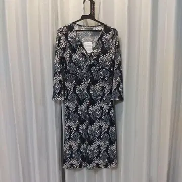 LAURA ASHLEY 꽃무늬 긴팔 원피스 사이즈 9