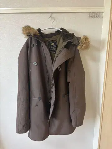 [ ALPHA INDUSTRIES ] 모즈 코트