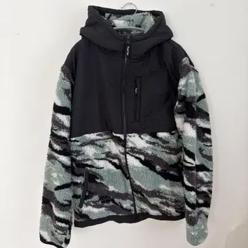 카모 패턴 플리스 자켓 후드 부착