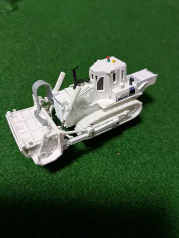 KOMATSU 화이트 불도저 모형
