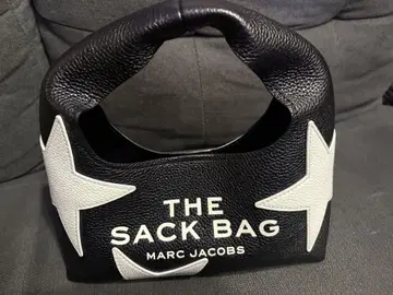 MARC JACOBS 더 색 백 블랙/화이트