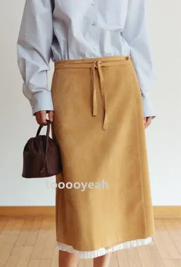 Monoha 베이지 스웨이드풍 롱 스커트