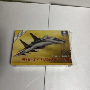 이탈레리 MIG-29 FULCRUM UB 1/72 프라모델
