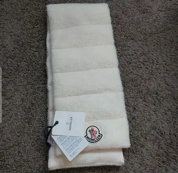 MONCLER 플리스 보아 머플러 화이트