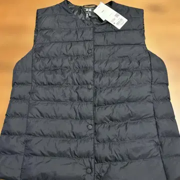 UNIQLO PUFFTECH 블랙 다운 베스트 M