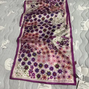 새상품 케이트 스페이드 뉴욕 스카프 케이트 스페이드 실크