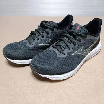 [ 새상품급 ] 미즈노 피오네 로드 25.5cm 스니커즈 MIZUNO