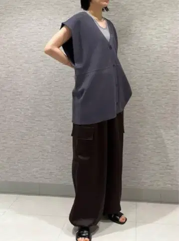 림아크 pin tuck knit vest 그레이