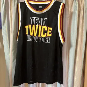 TWICE 사나 유니폼