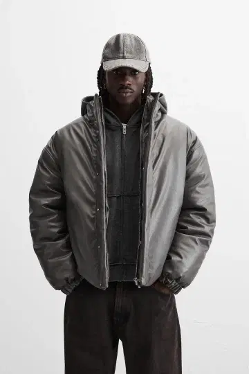 ZARA 인조 가죽 다운 자켓