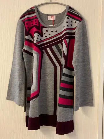 ungaro 니트 새상품 택 포함