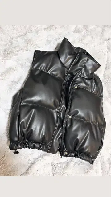 다운 베스트 가죽 블랙 갸루