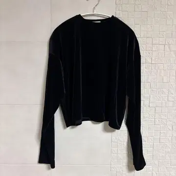 쿠도르 벨로아 크롭 롱T
