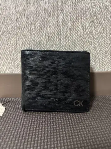 CK(Calvin Klein) 접이식 지갑