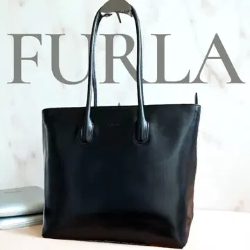 새상품급 FURLA 블랙 가죽 토트백 블랙 A4 가능