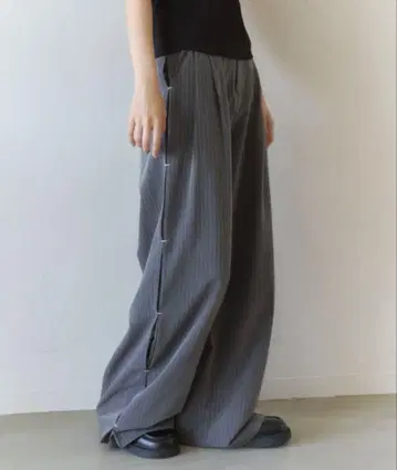 haek stripe wide pants/스트라이프 와이드 팬츠