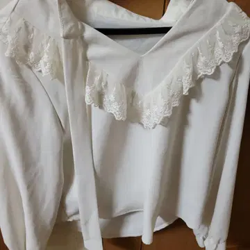 에블린 블라우스 긴팔