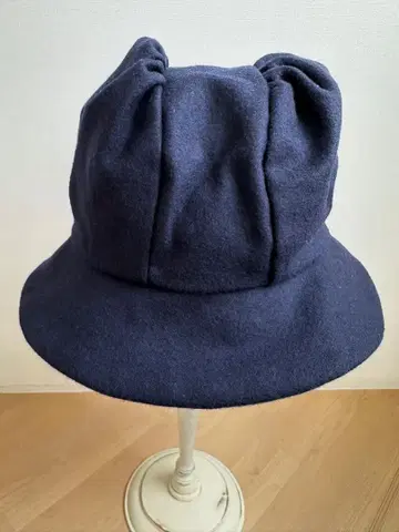 개더 절개 버킷햇 모자 울 네이비 1점 핸드메이드
