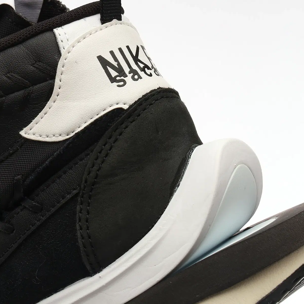 [265] 나이키 x 사카이 x 장 폴 고티에 베이퍼와플 블랙 화이트