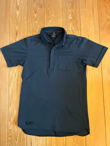 오클리 스컬 Oakley 블랙 피케 셔츠 M 사이즈
