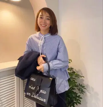 로지몬스터 스트라이프 셔츠