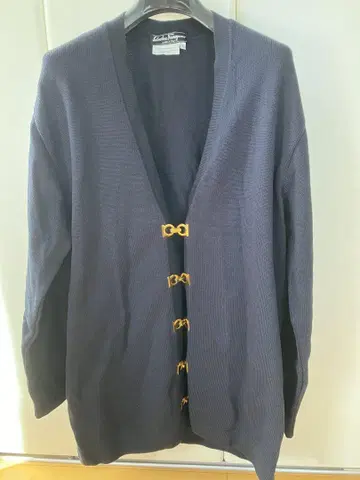 페라가모 가디건 간치니 S 네이비 미사용