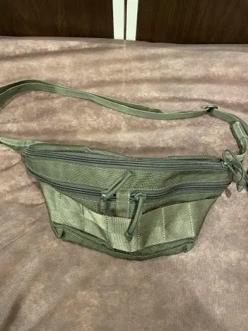 브리핑 단종품 바디백 미국제