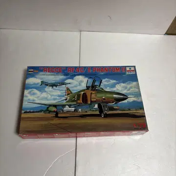 ESCI RF 4C/E PHANTOM II 1/72