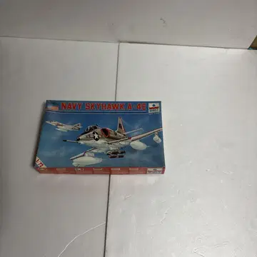 Navy Skyhawk A-4E 1/72 ESCI