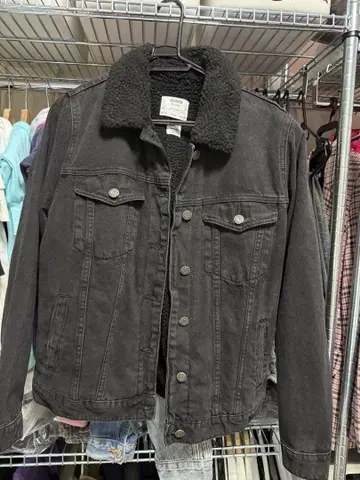 Bershka 보아 카라 부착 데님 자켓 블랙
