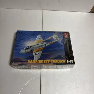 취미 크라프트 VAMPIRE JET TRAINER 1:48