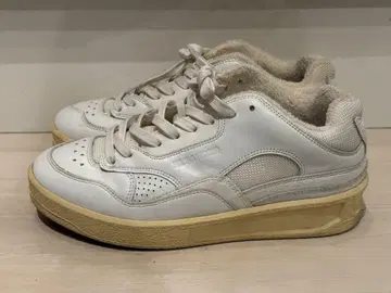 질샌더 화이트 스니커즈