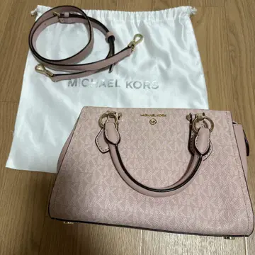 MICHAEL KORS 마릴린 크로스바디 스몰 핑크