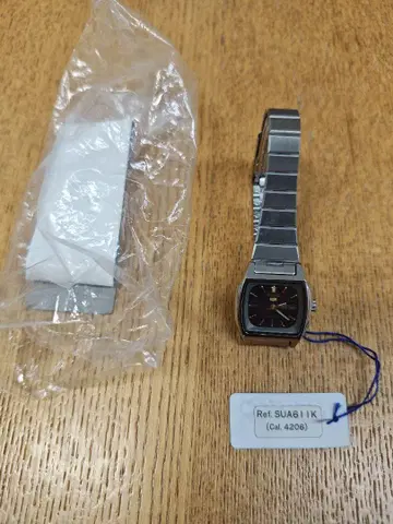 미사용품 SEIKO 5 여성용 자동 와인딩 손목시계 SUA611K 실버