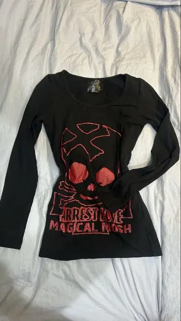 긴팔 T셔츠 스컬 디자인 블랙 MAGICAL MOSH MISFITS