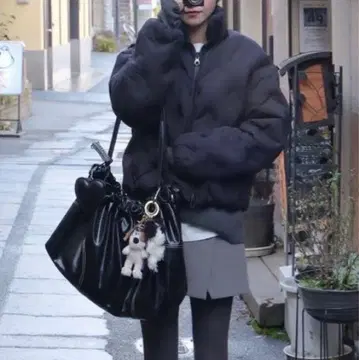 듀베티카 다운 자켓 숏 기장 사이즈 42 정품